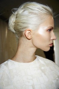 magazine-biblond-coiffure-fashion-chignon-froissé-orlando-pitta