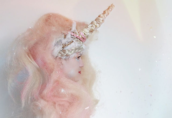 unicorn_braids__la_nouvelle_tendance_coiffure_tr__s___trange_9130_north_584x0