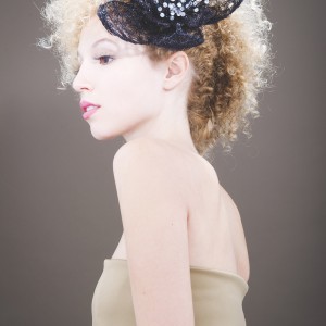 Nos coiffures sont uniques, les accessoires doivent l’être aussi