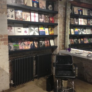 Proposer des livres dans son salon de coiffure