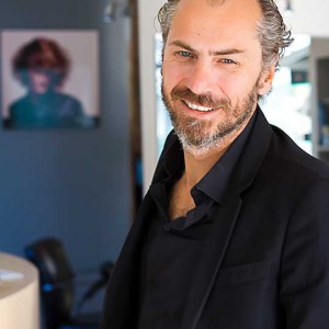 Laurent Matheo, coiffeur-formateur à la tête des 3 salons de coiffure Laurent Mathéo et Redken Artist