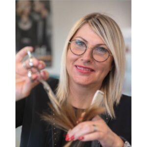 Ma vie de coiffeuse à domicile : Sabine Pires, une coiffeuse privée très demandée