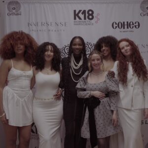 Curl N&rsquo;Positive : première édition réussie pour le rendez-vous dédié aux cheveux texturés à Paris
