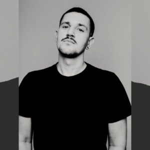 Tendance Femme : coloration, osez le style peekaboo !