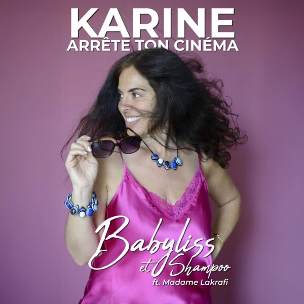 Portrait de Karine, vêtue d'un débardeur rose Fushia, faisant la couverture du titre Babyliss et Shampoo