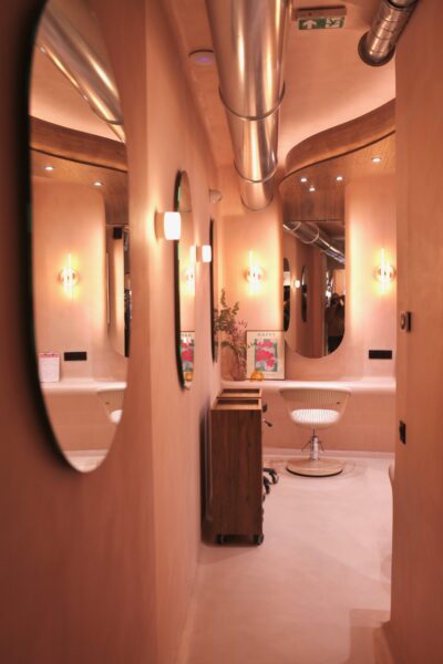 intérieur du salon de coiffure d'Aurélien